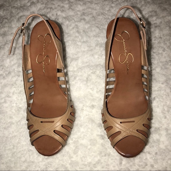 Jessica Simpson Finch Heel - Picture 5 of 8